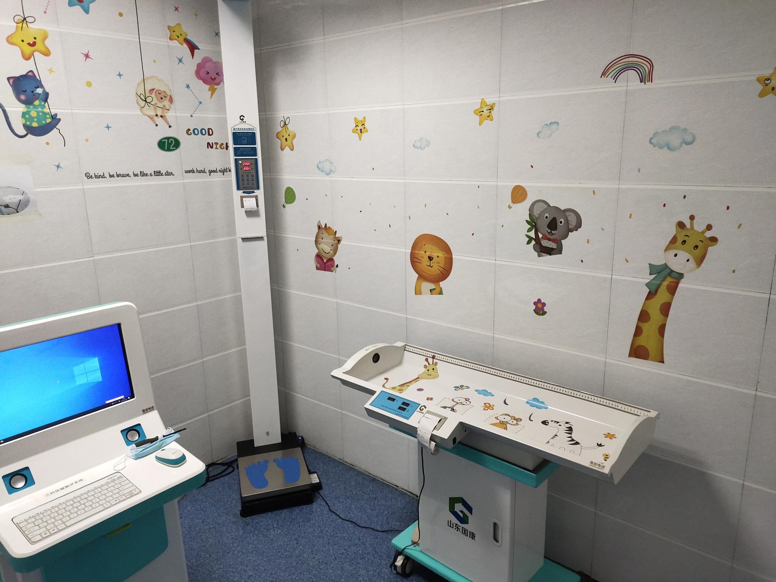 四川南充醫用身高體重測量?jì)x品牌廠(chǎng)家在府谷縣人民醫院安裝培訓完成10.30